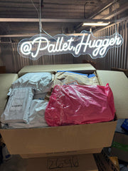 Pallet Hugger™ Classic Mystery Box -Medium-