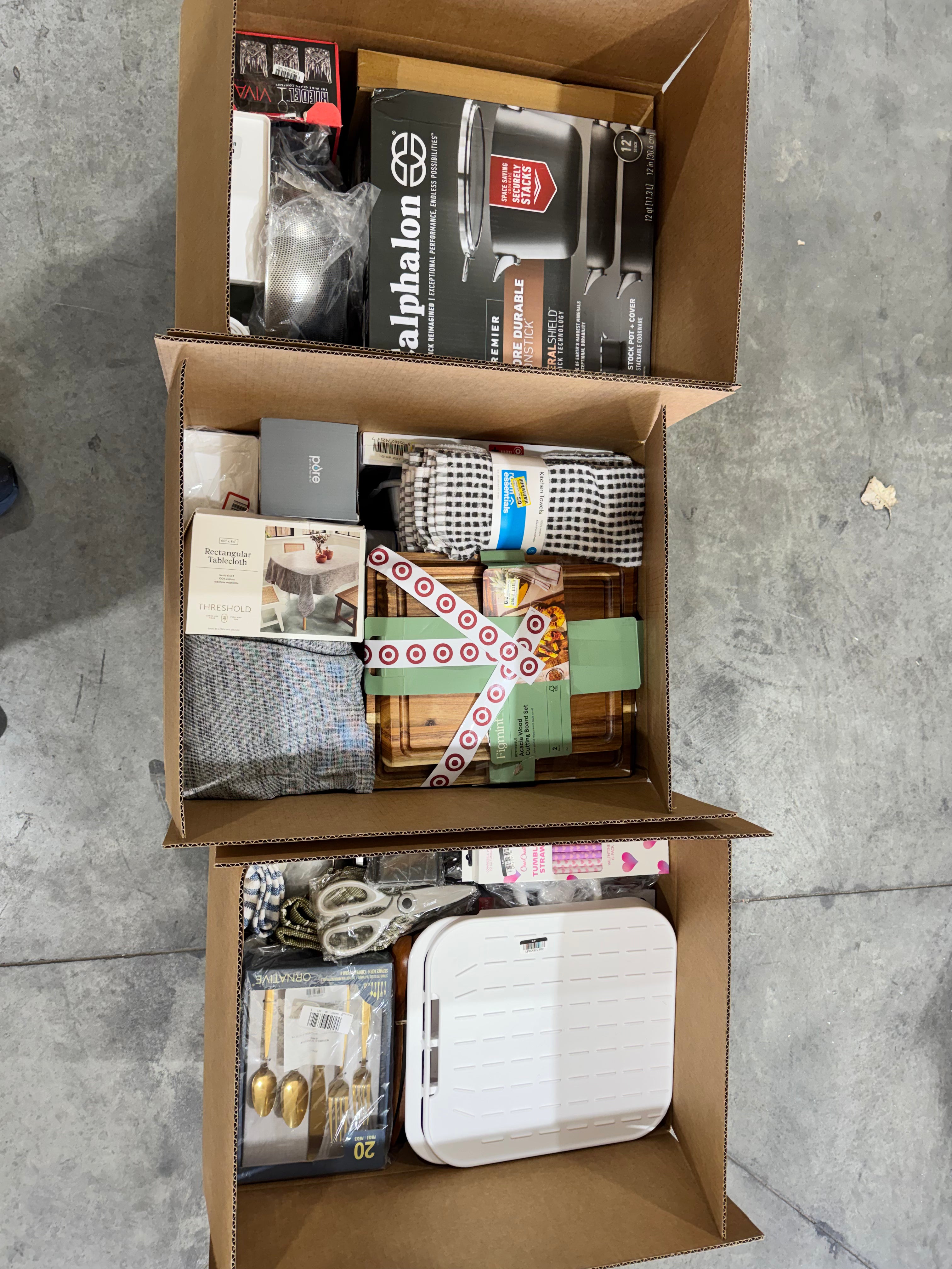 Pallet Hugger® Kitchen Mystery Box